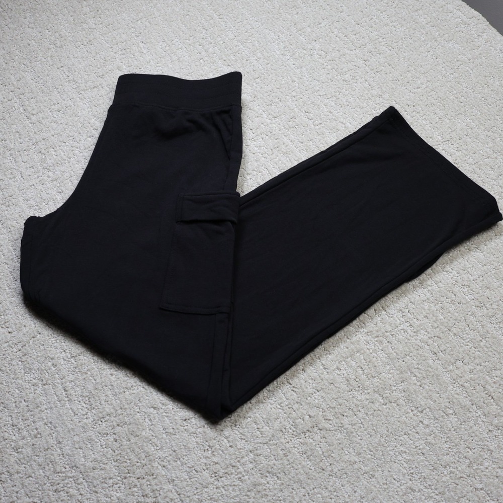 A New Day Womens Black Cargo Sweatpants Medium Straight Leg Elastic Waist